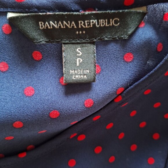 Banana Republic Blue and Red Polka Dot Sleeveless Top - Picture 7 of 8